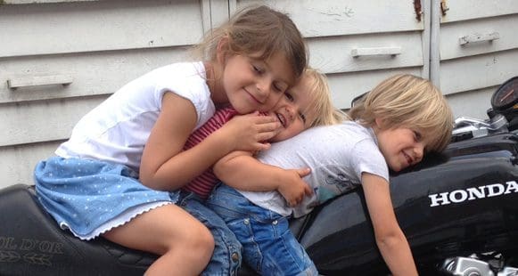 broer is lief